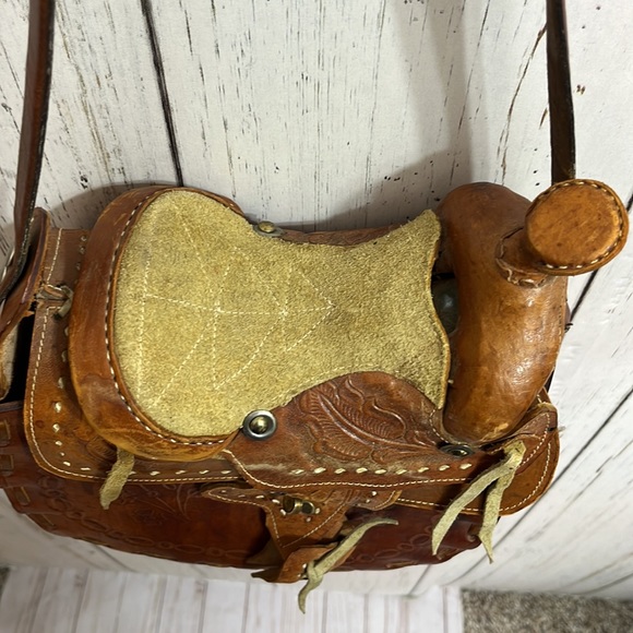 Saddle Handbag Hand Crafted in New Mexico Wool Lined - Picture 12 of 16